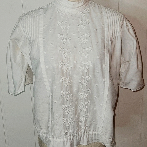 Vintage America Tops - Antique 1900s white embroidered Milkmaid button back Prairi Fantasy blouse